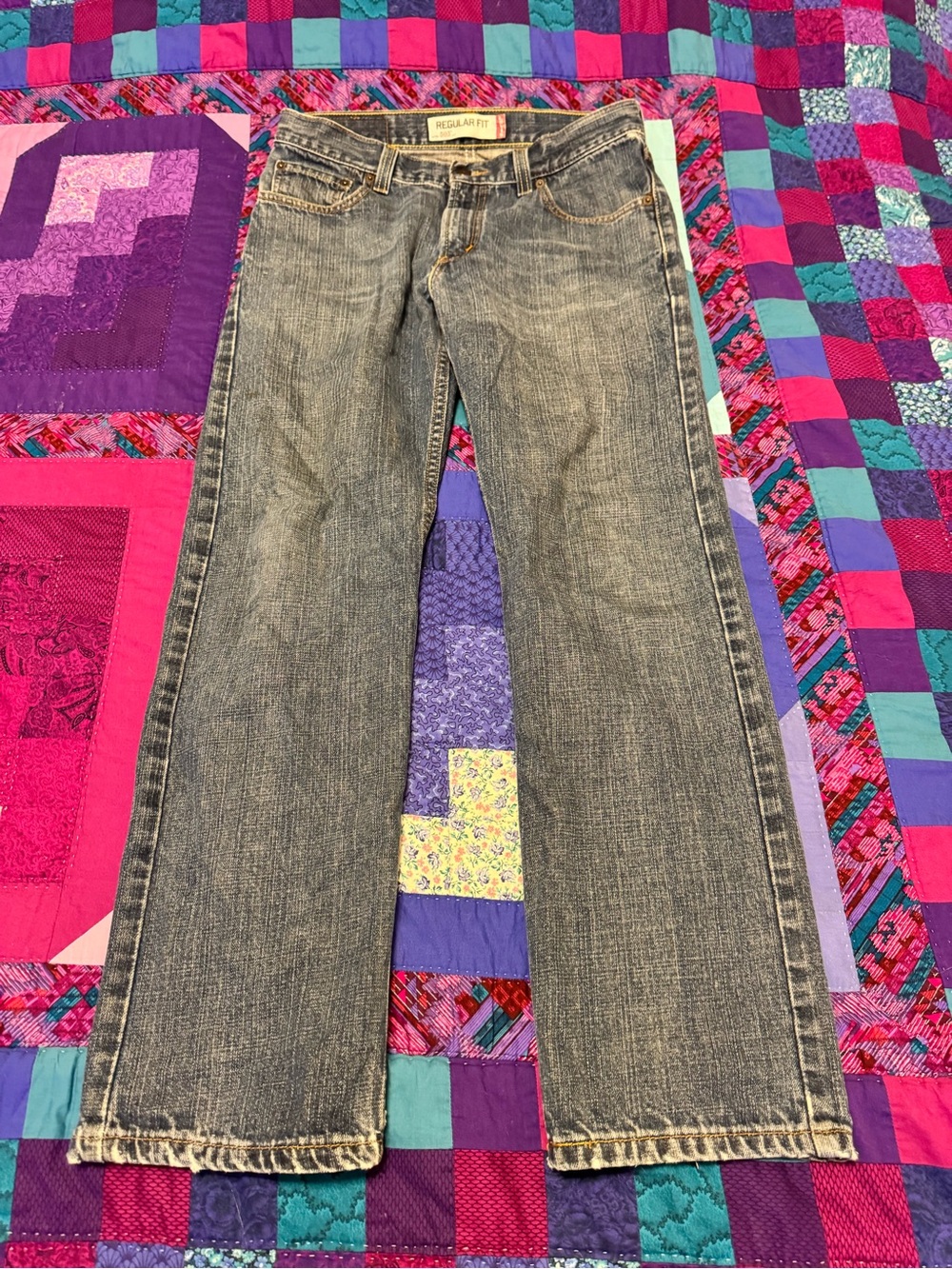Classic Men's Straight-Leg Jeans